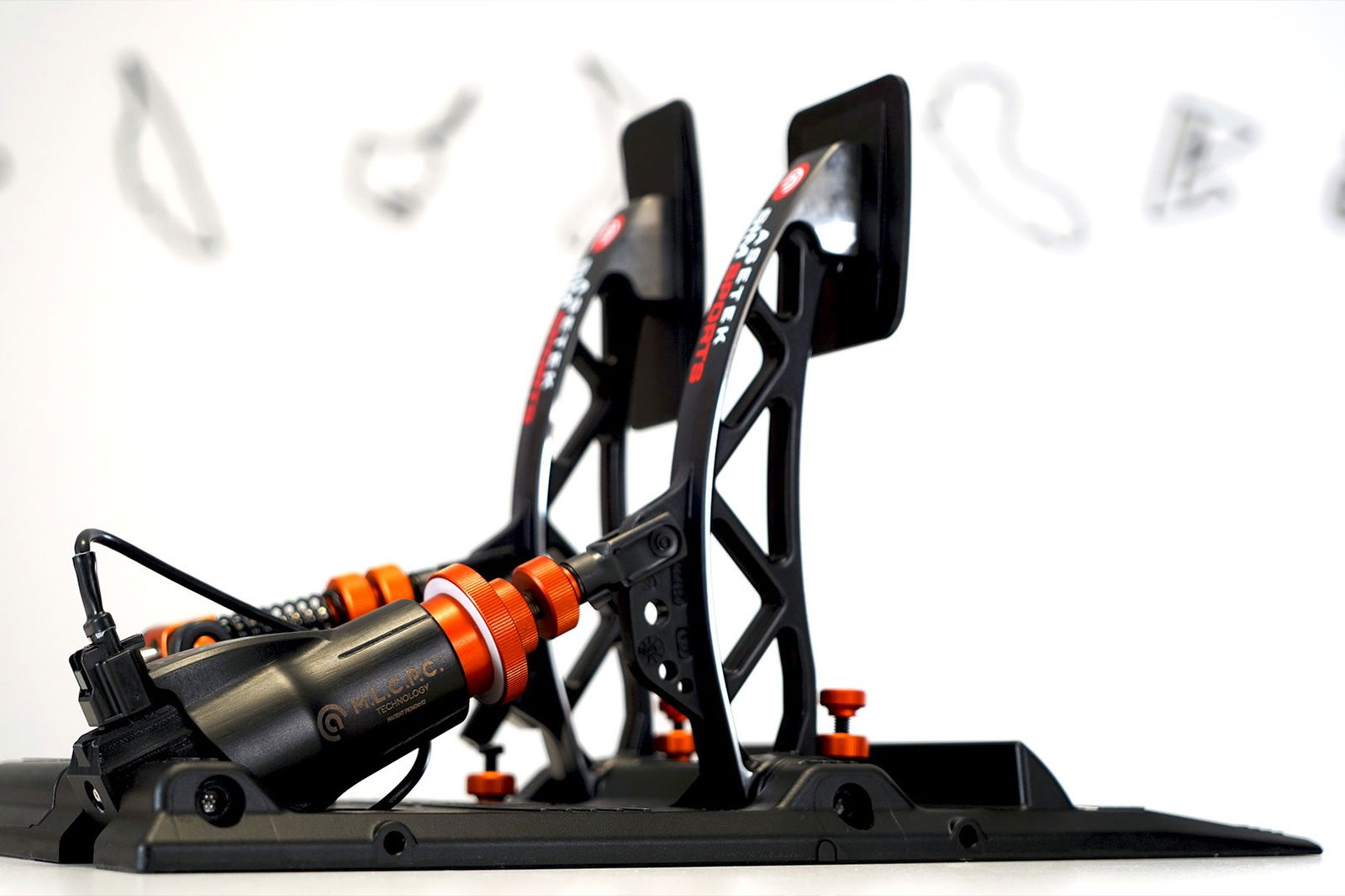 Asetek Forte Pedals