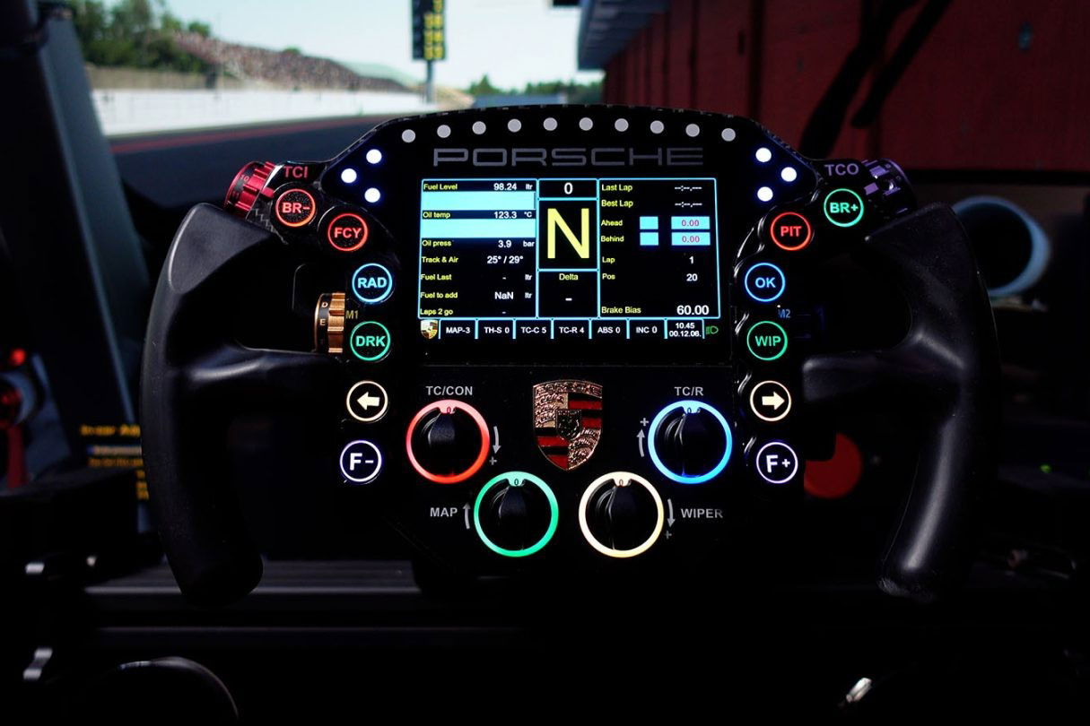 Grid by Sim Lab Porsche 911 RSR Review